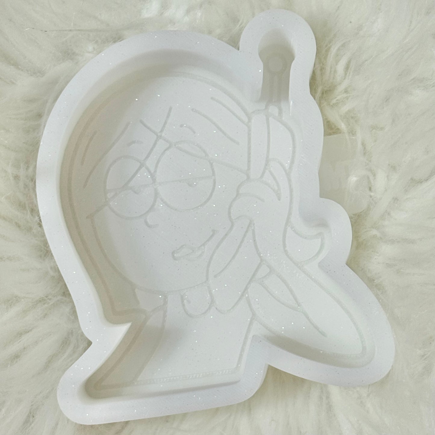 Lizzie on the phone mold