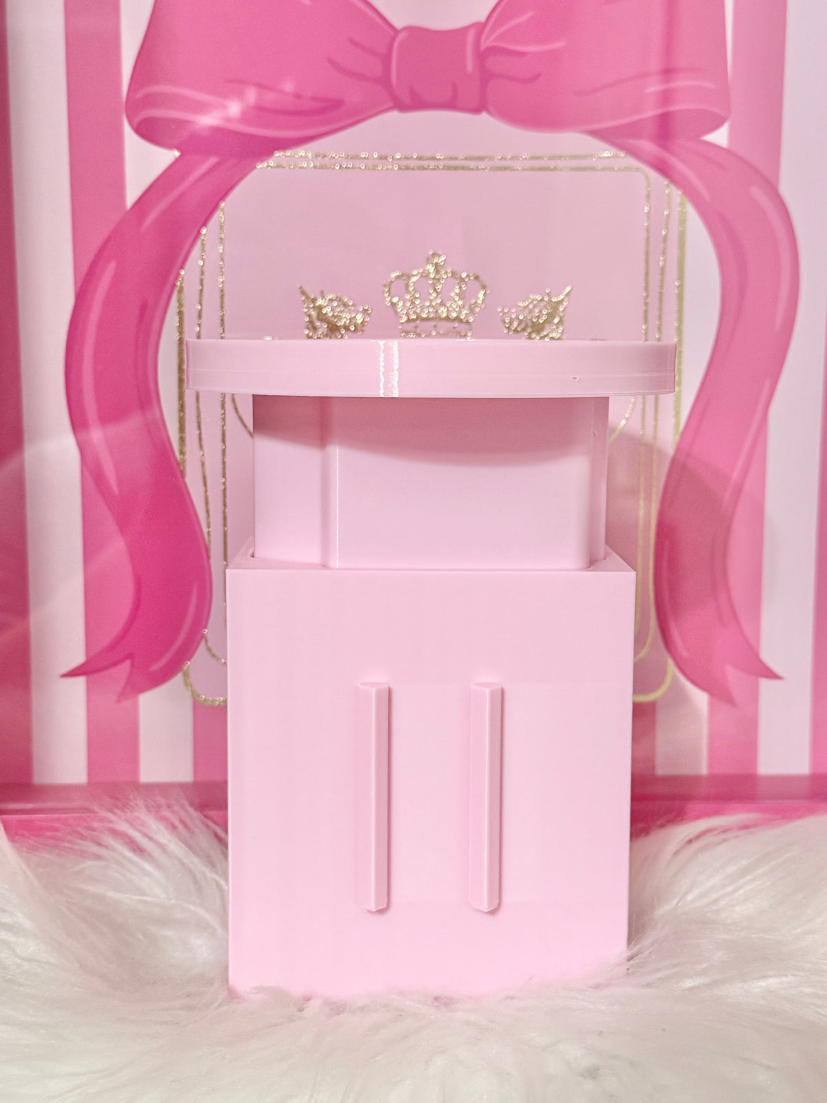 Interchangeable base candle holder attachment