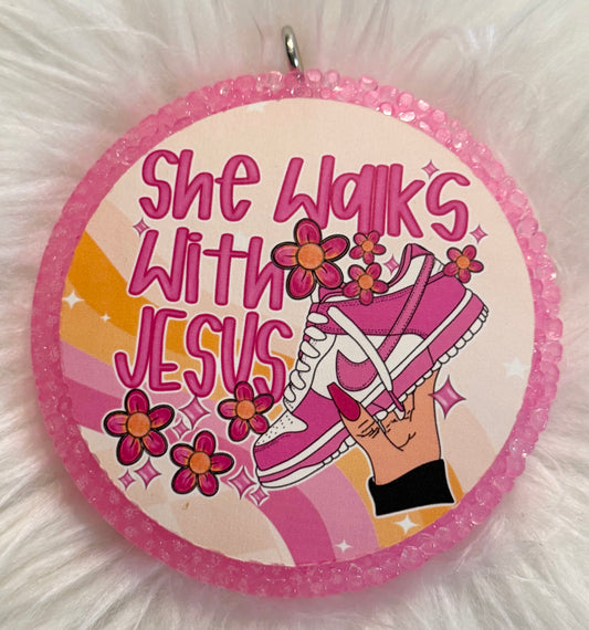 She walks with Jesus freshie