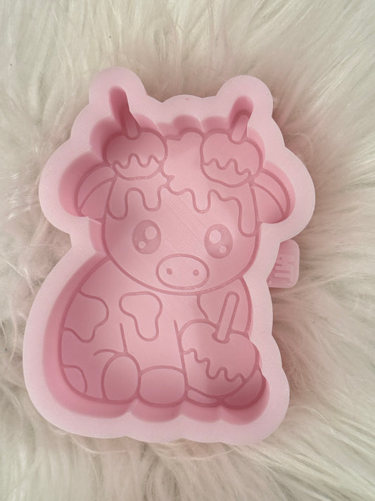 Caramel apples cow